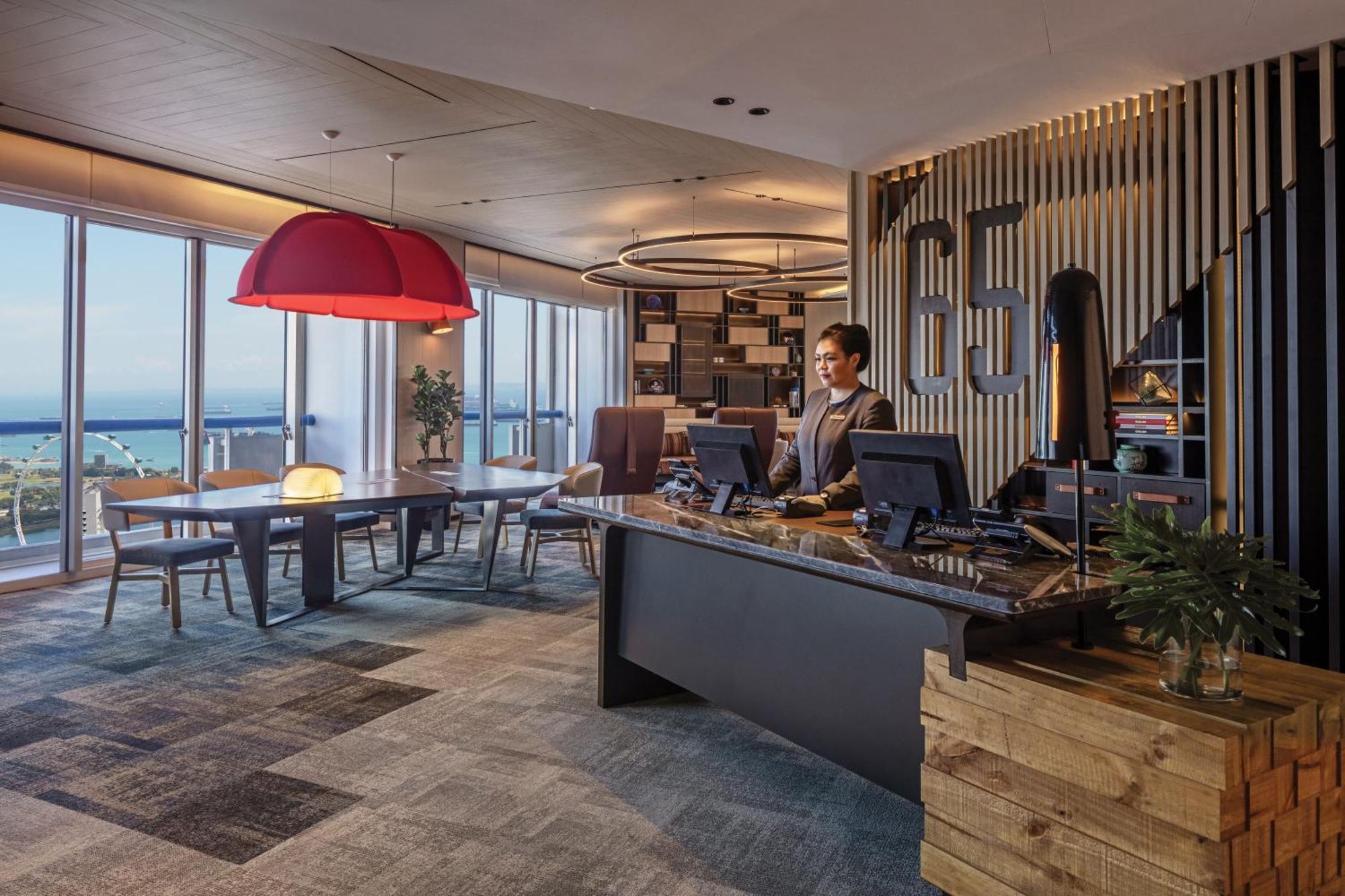 Swissotel The Stamford Singapore Exterior photo The Office