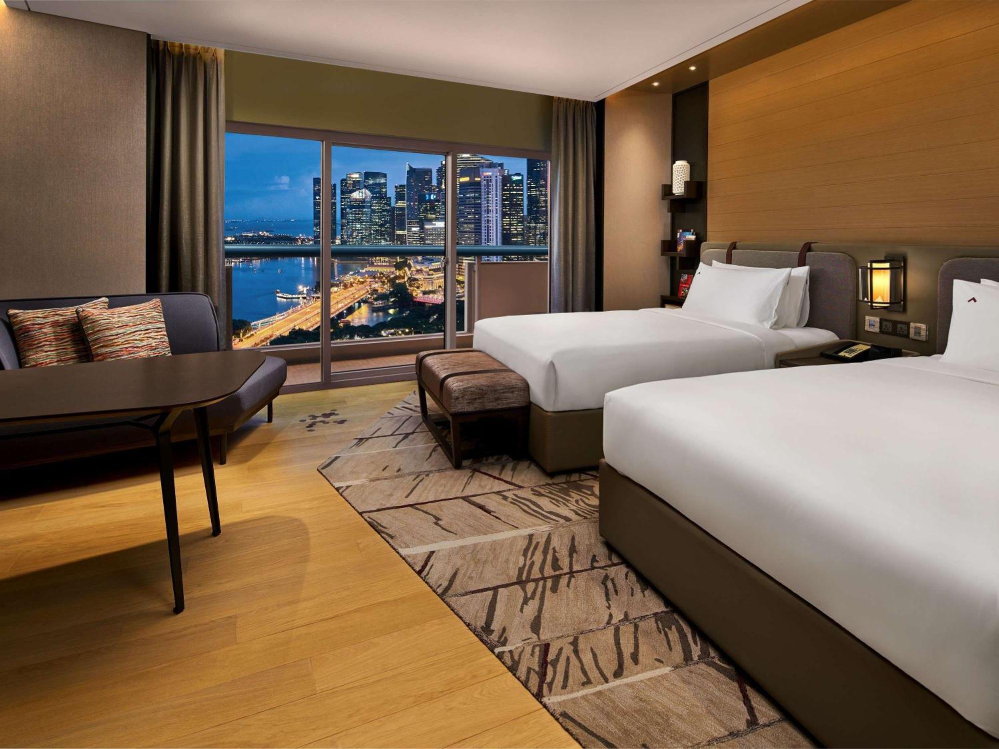 Swissotel The Stamford Singapore Exterior photo
