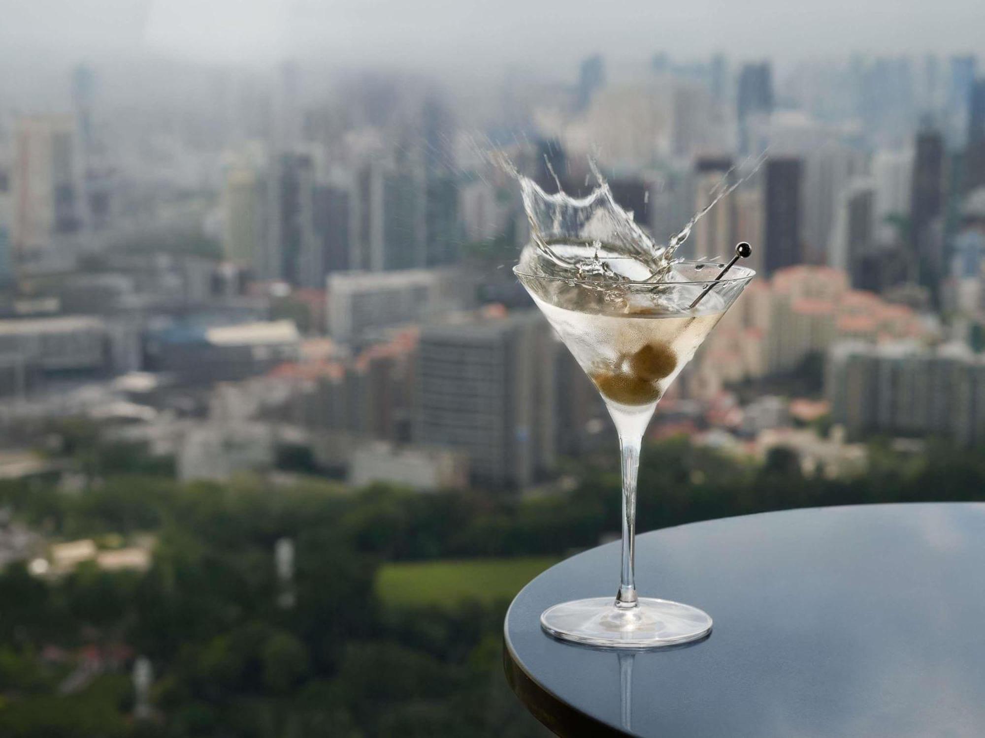 Swissotel The Stamford Singapore Exterior photo