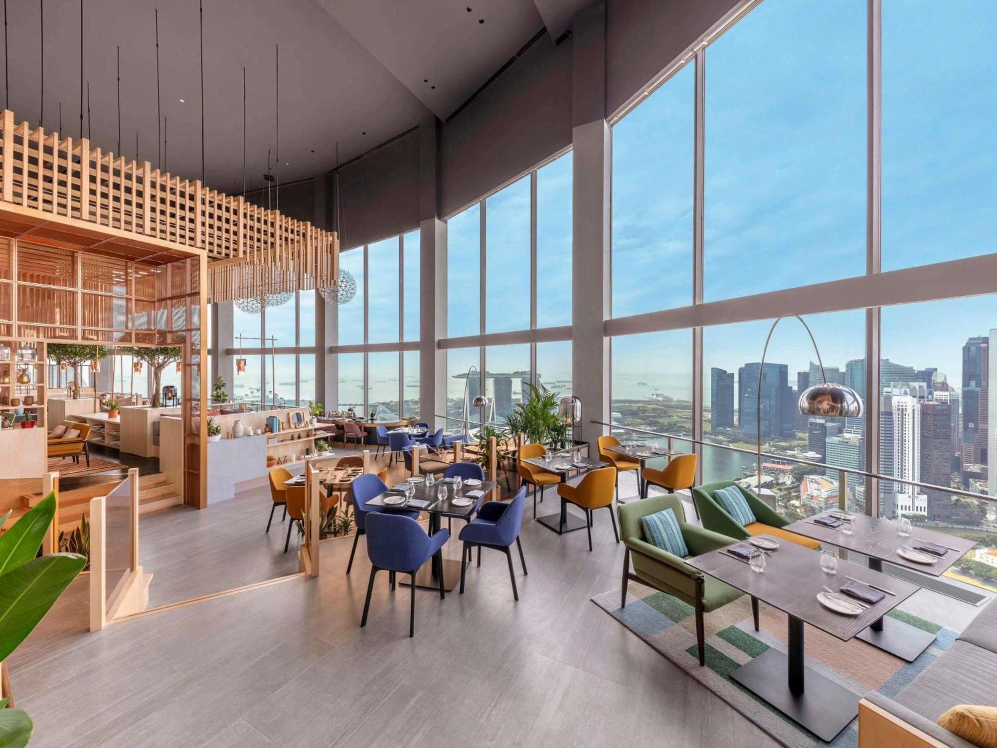 Swissotel The Stamford Singapore Exterior photo