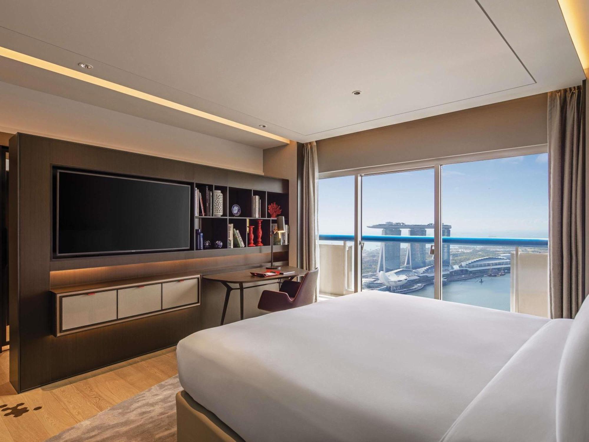 Swissotel The Stamford Singapore Exterior photo