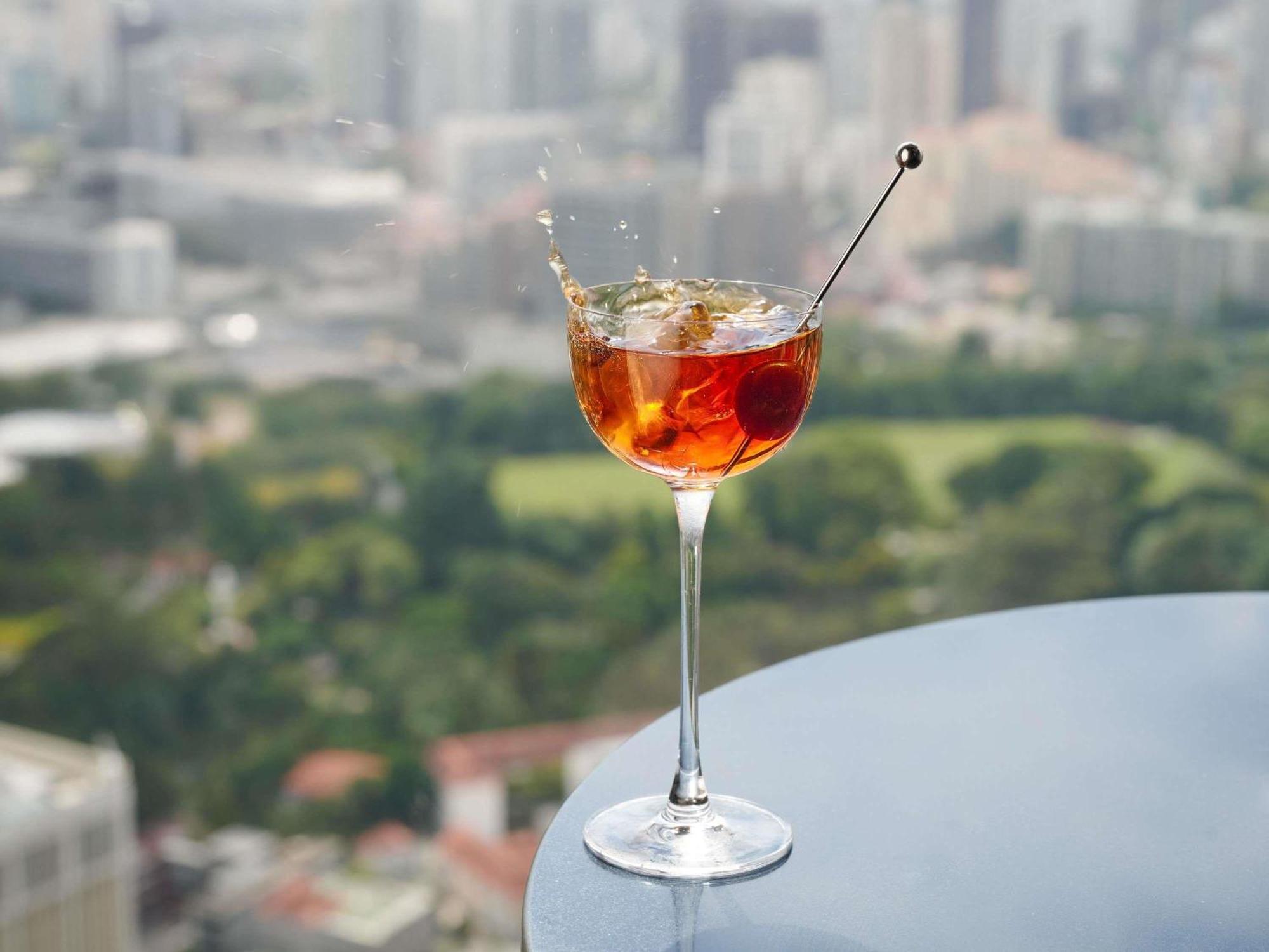 Swissotel The Stamford Singapore Exterior photo