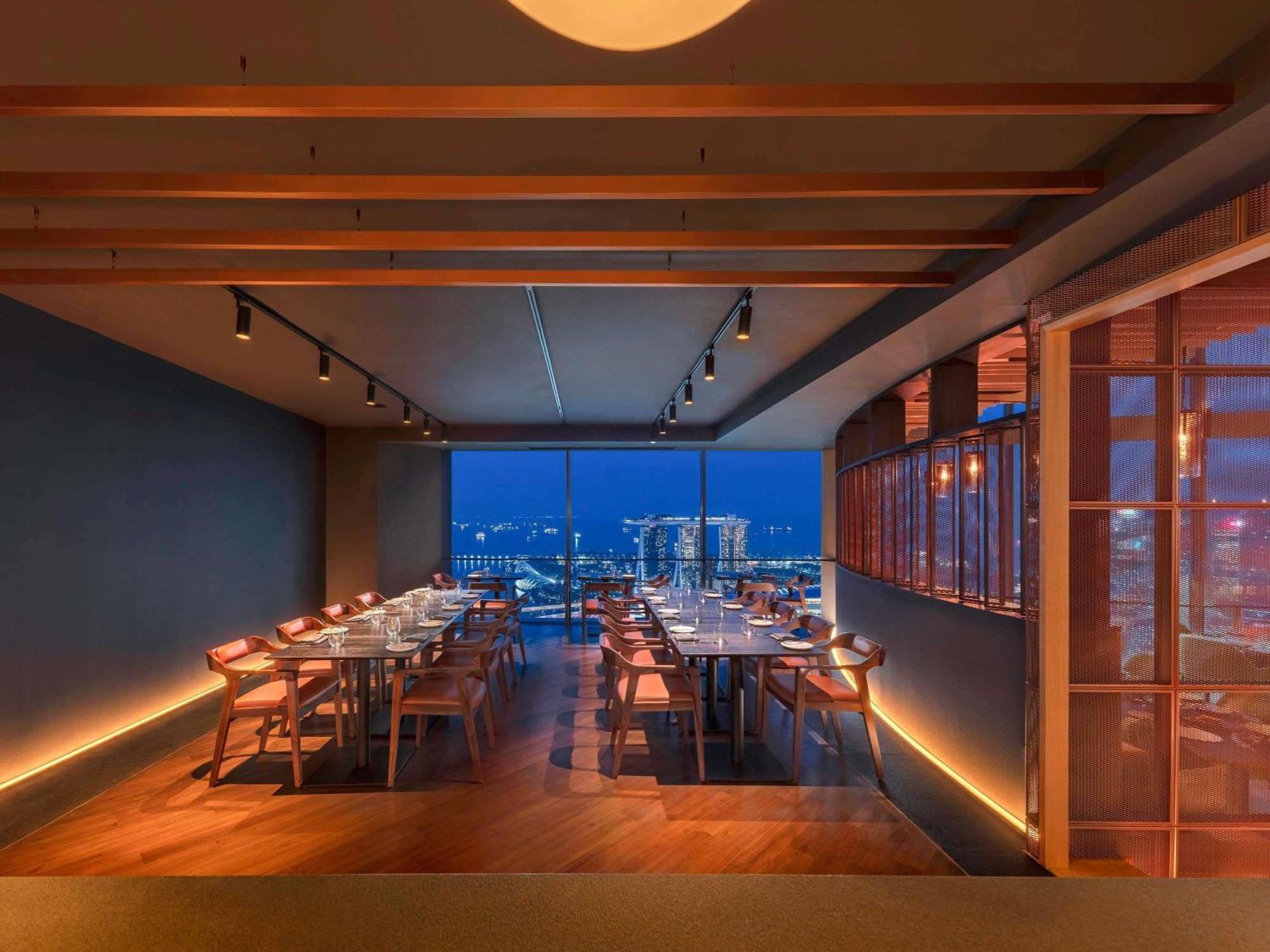 Swissotel The Stamford Singapore Exterior photo