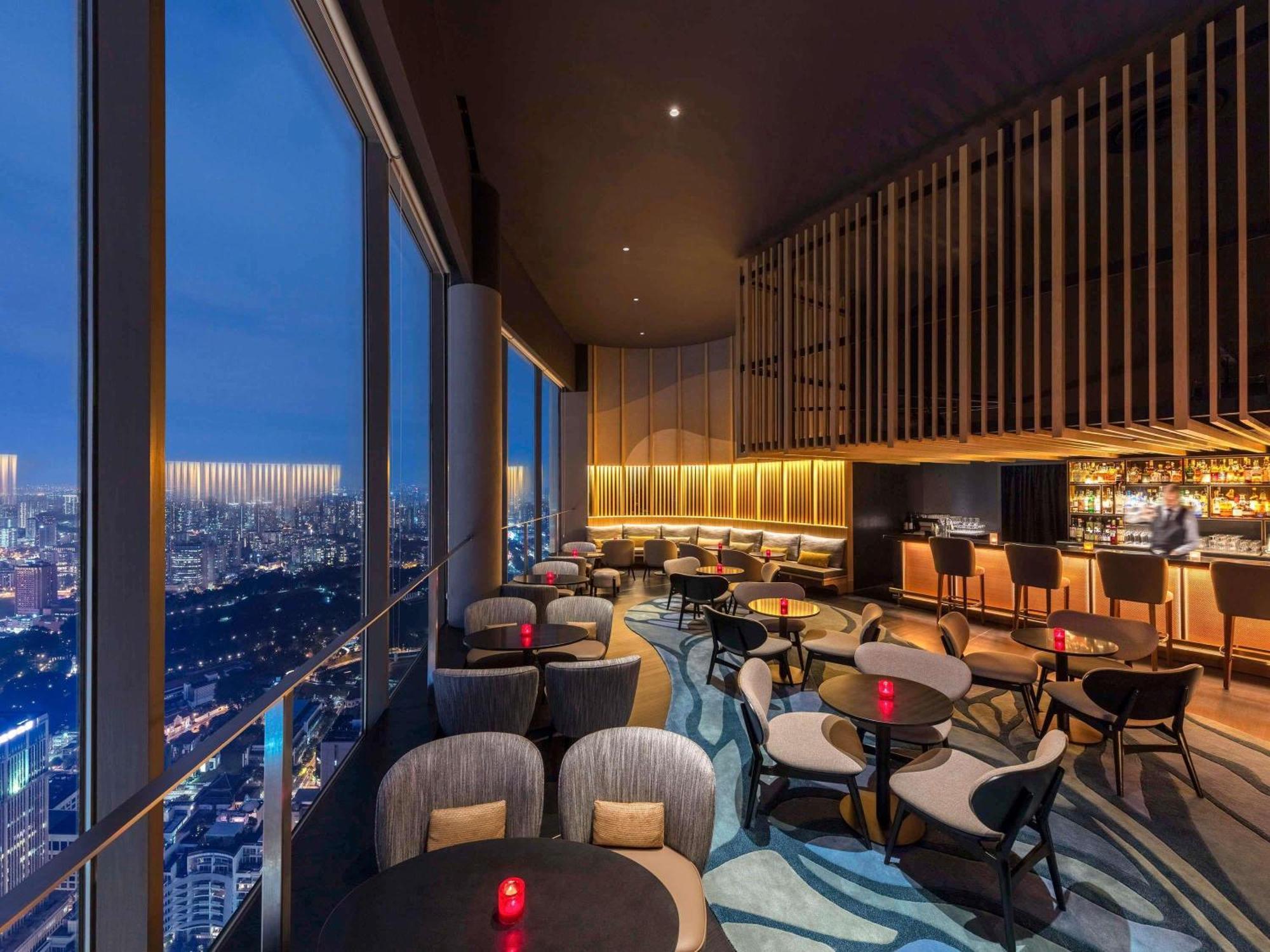 Swissotel The Stamford Singapore Exterior photo